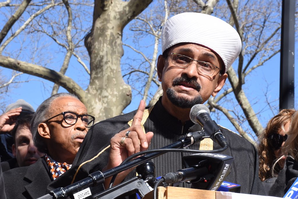 Maloney, pols, faith leaders: End the hate 3