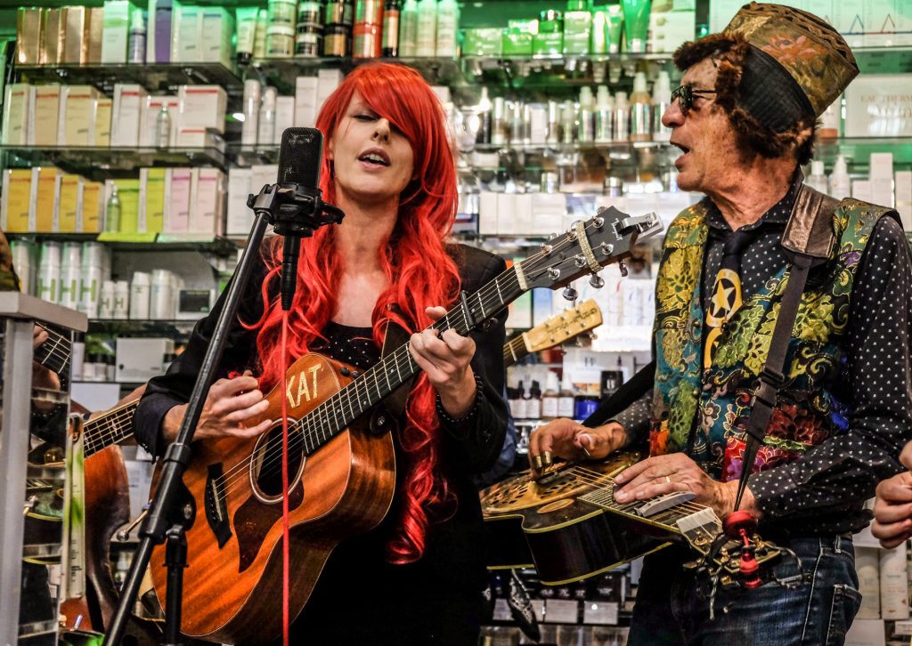 ‘Folk pharmacy’ is in tune with community 2