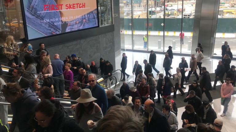 Opening of Hudson Yards' shops sparks locals' interest - and concerns 2 The opening on Friday of the Shops & Restaurants at Hudson Yards drew a crowd of shoppers.
