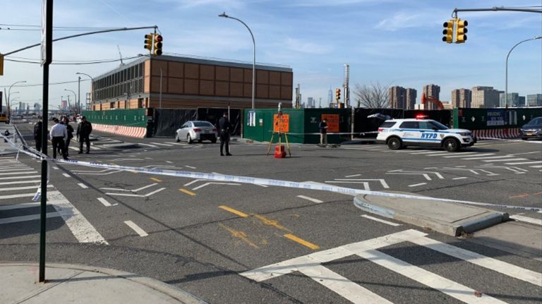 Long Island City cyclist struck, killed in sixth biking death of 2019 2 "The block where this crash occurred is the weak link in an otherwise protected bike lane network along Center Boulevard and Second Street," said Tom DeVito, of Transportation Alternatives, in a statement.