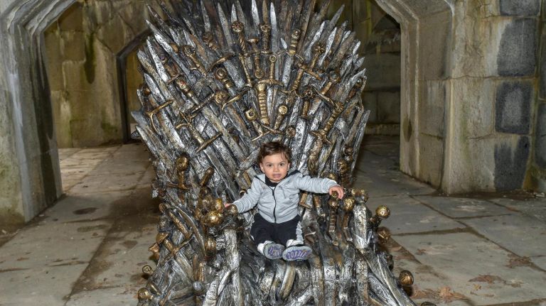 The Iron Throne is in NYC: Hidden 'Game of Thrones' replica found in Queens park 4 Evan Antzoulis, 15 months, takes the Iron Throne at Fort Totten Park.