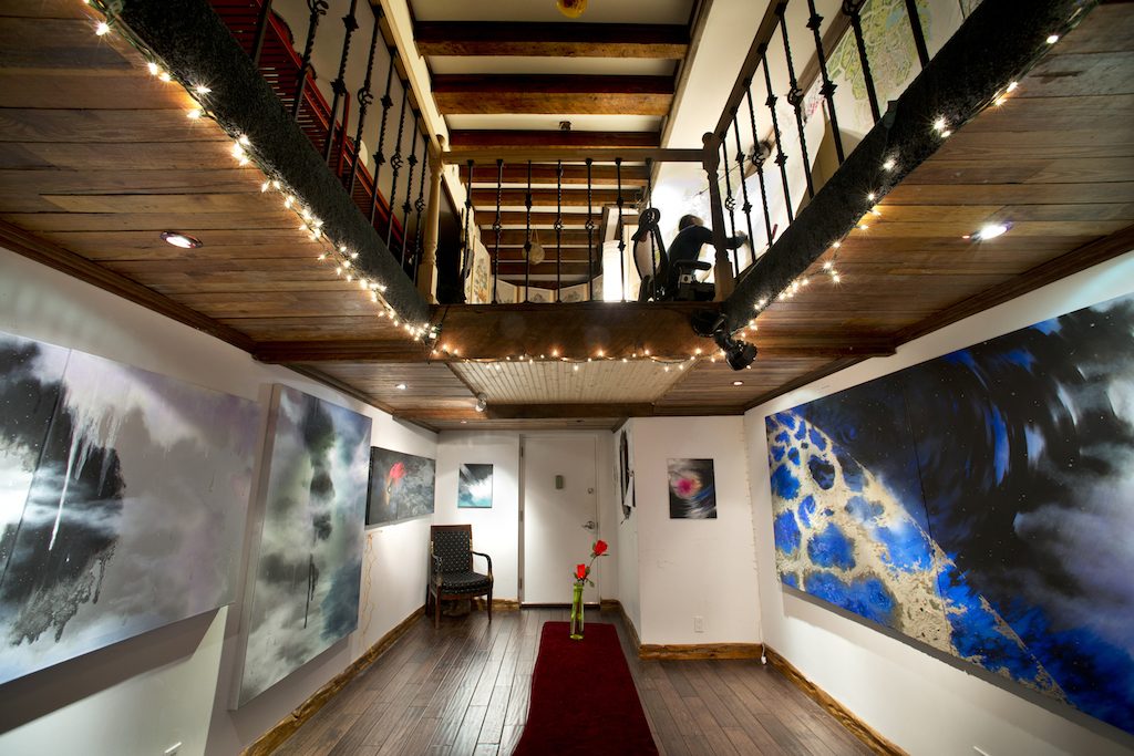 The outsider artist at home: A look inside 4