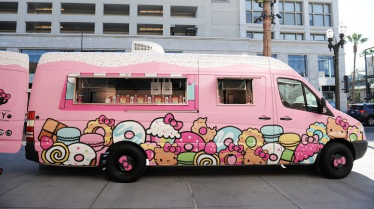 van hello kitty