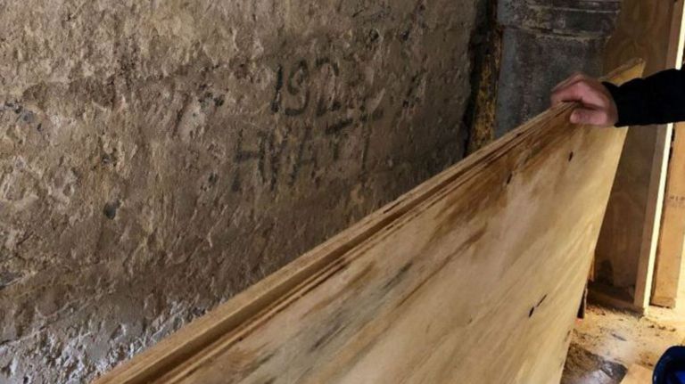 Subway graffiti mystery dating to 1922 solved by MTA photographer 2 The MTA unearthed 97-year-old graffiti while renovating the Bedford Avenue subway station in Brooklyn.