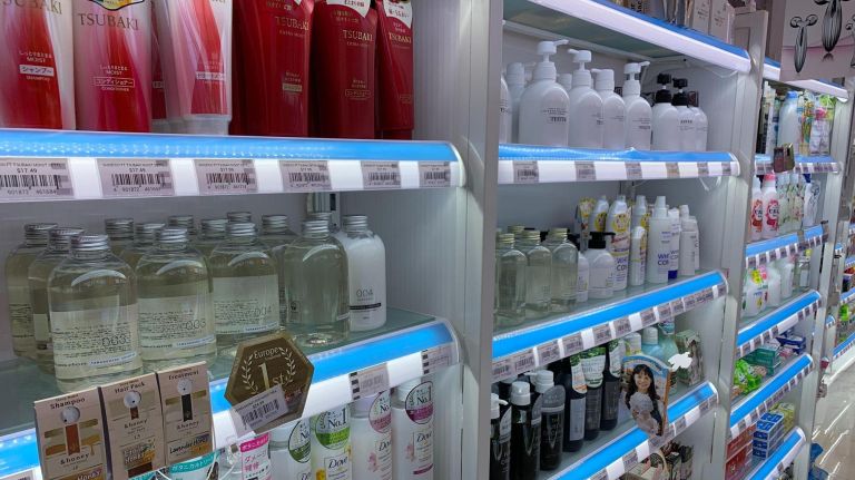 Products are labeled in English, too.