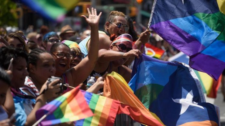 gay pride parade end time nyc