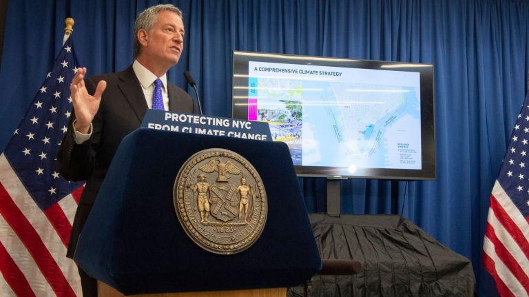 New York City Mayor Bill de Blasio proposes extending the lower Manhattan shoreline by up to 500 feet while unveiling a report on how vulnerable the area may be as the climate changes, on March 14, 2019.
