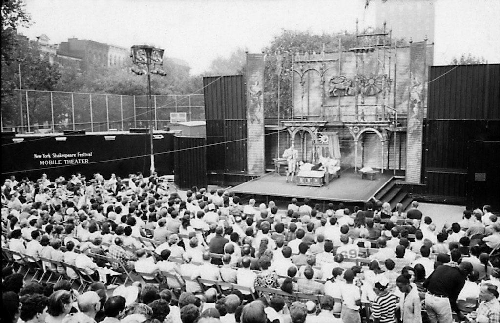 Manhattan Snaps Week of April 11, 2019 3