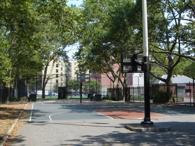 Stringer: L.E.S. playgrounds need repairs 1