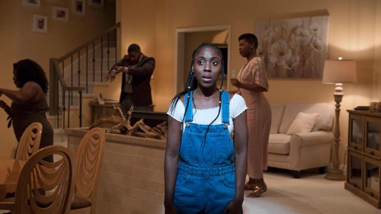 MaYaa Boateng (background: Heather Alicia Simms, Charles Browning, and Roslyn Ruff) in 