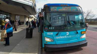 amNWBUS190524_photos
