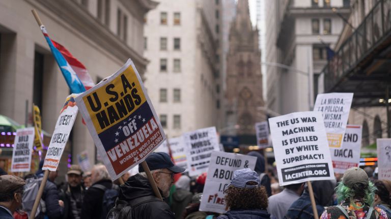 May Day protests throughout NYC defend workers' rights 3 May Day dates back to 1886 when about 300,000 workers across the country walked out of their jobs, using the demonstration to demand better conditions.
