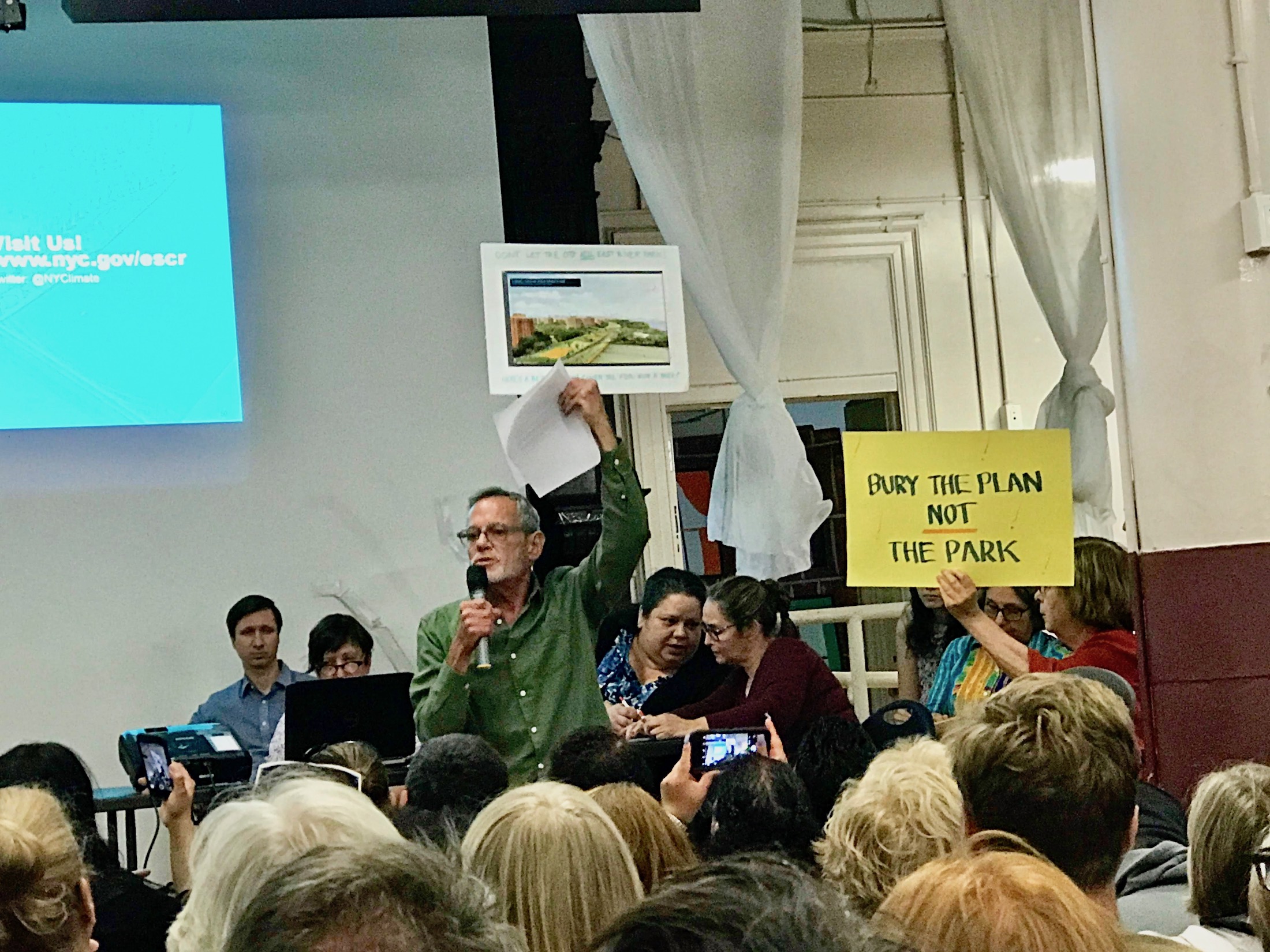 Panic and protest over East River Park-closure plan 3
