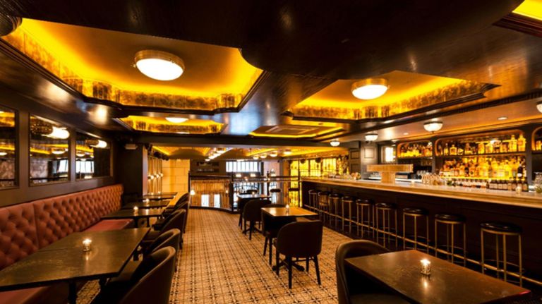 Best NYC bars for after-work drinks in FiDi, midtown and beyond 6 There's an old-school vibe to Valerie, an Art Deco-inspired bar on 45th Street that opened this year.