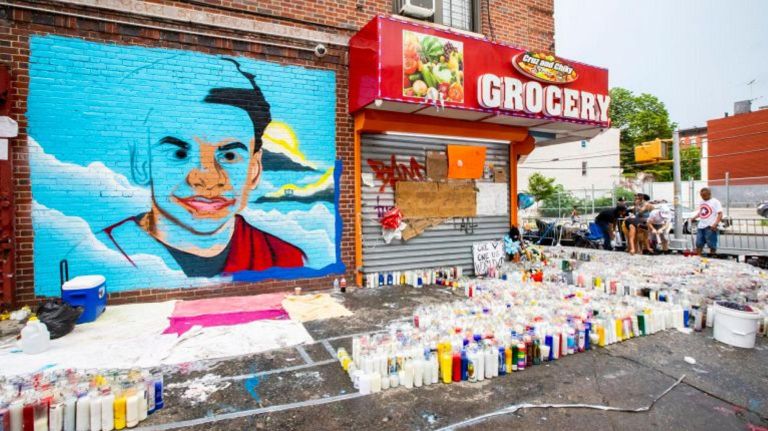 'Justice for Junior': Slain teen memorialized by murals around Bronx community 4 Candles fill the sidewalk outside of the bodega where Lesandro "Junior" Guzman-Feliz was fatally attacked.