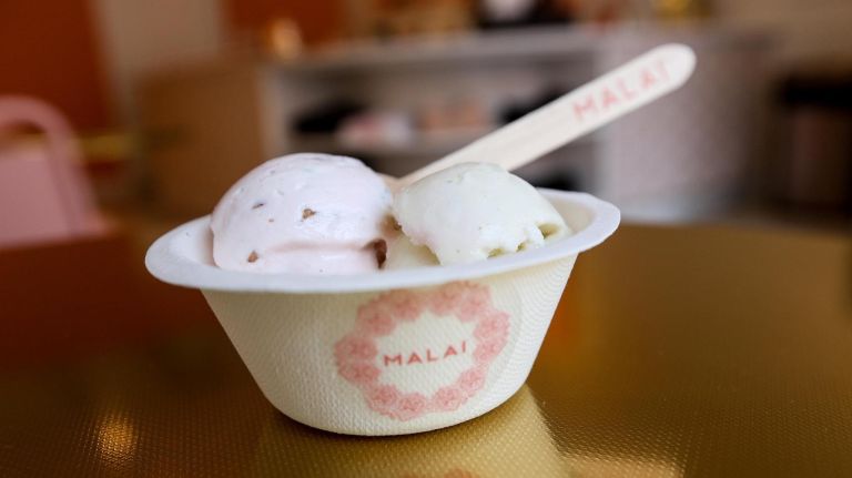 Malai ice cream shop brings a taste of India to frozen desserts 3 Rose with cinnamon-roasted almonds, left, and orange-fennel ice cream are among the favorites at Malai.