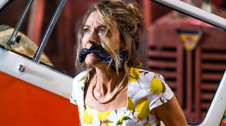 Season four&nbsp;will introduce us to&nbsp;Robin Parker's twin sister, also played by&nbsp;Natalie Zea.