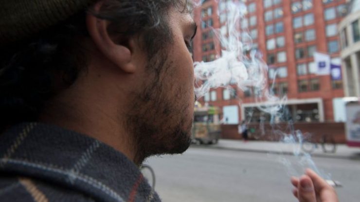Can landlords ban smoking in an entire apartment building ...