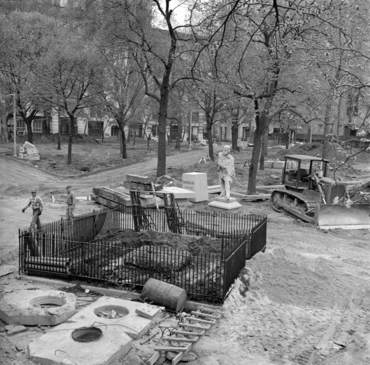 40508_8_1970-04_Relocation of the Garibaldi monument in Washington Square Park, glass vessel & Italian newspaper found