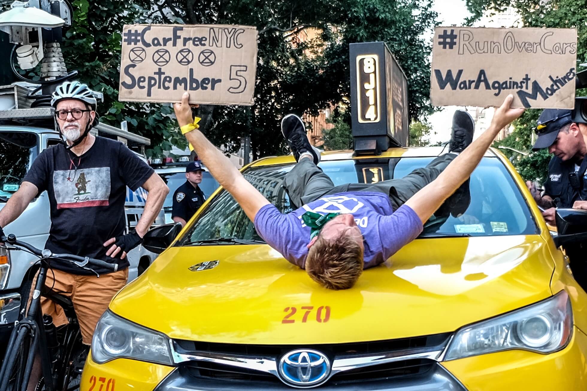 Cyclists stage mass die-in, demand safe streets 3