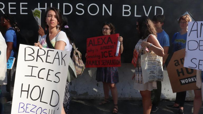 Hundreds protest Amazon summit to demand the tech giant cut ties with ICE 4 Hundreds of activitists gathered to demand that Amazon cut any business ties it may have with U.S. Immigration and Customs Enforcement.