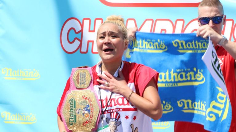 Joey Chestnut devours 12th title at Nathan's Hot Dog Eating Contest in Coney Island 3 Miki Sudo of Tucson, Arizona, won the women's competition at Nathan's Famous Hot Dog Eating Competition on July 4 in Coney Island with 31 hot dogs and buns.