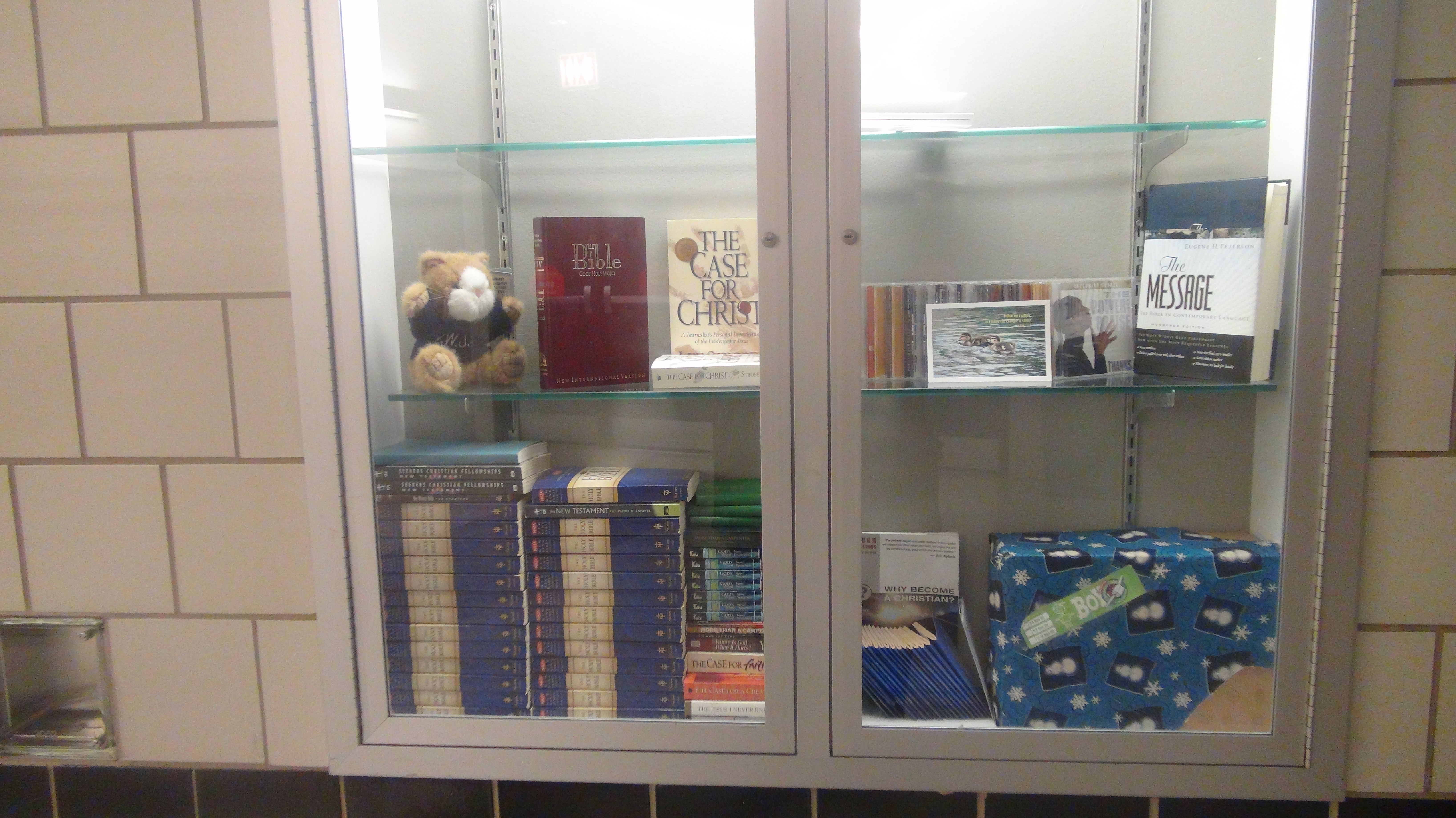 Stuy H.S. Christian display irked students, parents 1