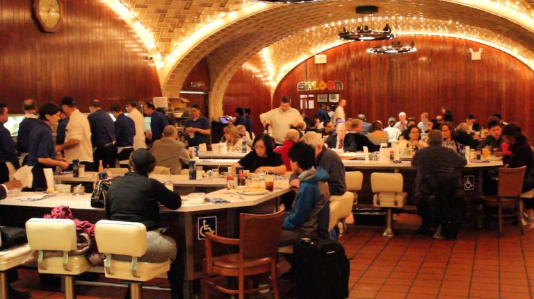 These iconic restaurants still deliver the classic NYC experience 7 The Grand Central Oyster Bar has been serving seafood from the midtown train station since 1913.