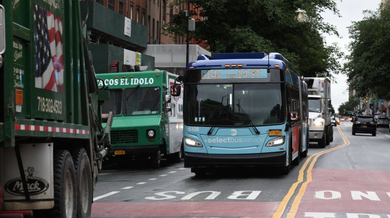 AMNWBUS190724
