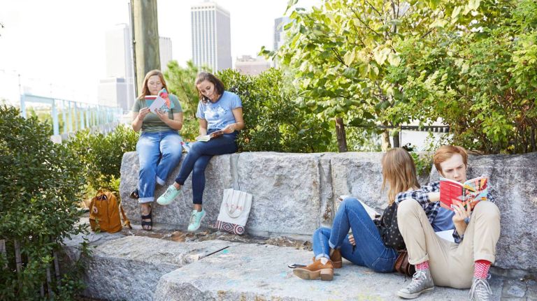 Riverhead Books to host dog-themed 'pup-up' reading room 1 Riverhead Books is doing a pop-up reading room at Brooklyn Bridge Park Pier on Aug. 17.