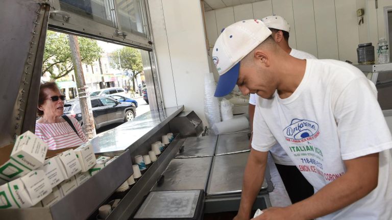 Yes, you can even get a peanut butter ice, though lemon remains the most popular.