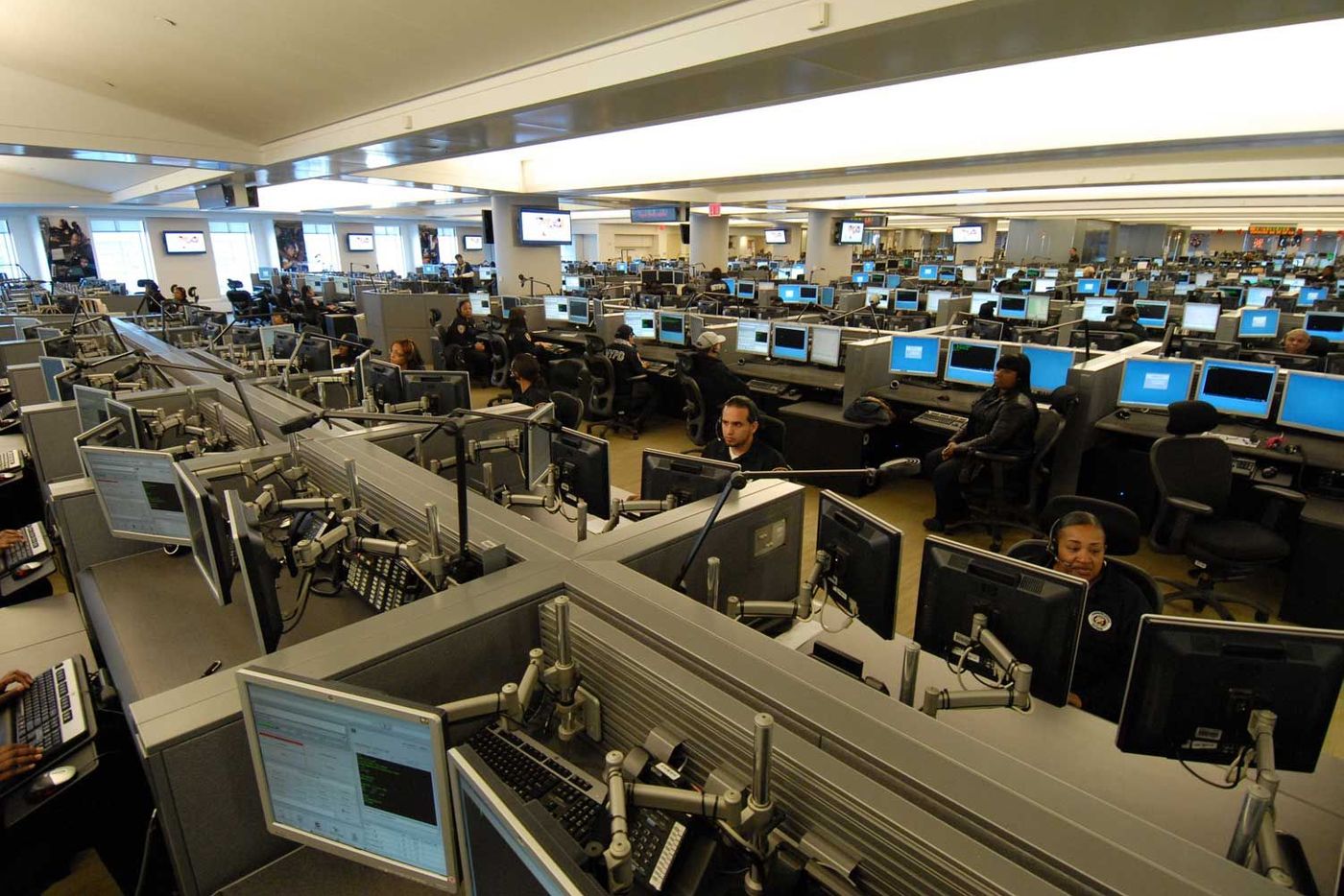Text-to-911 caught in life-or-death battle between NYPD and tech agency 5