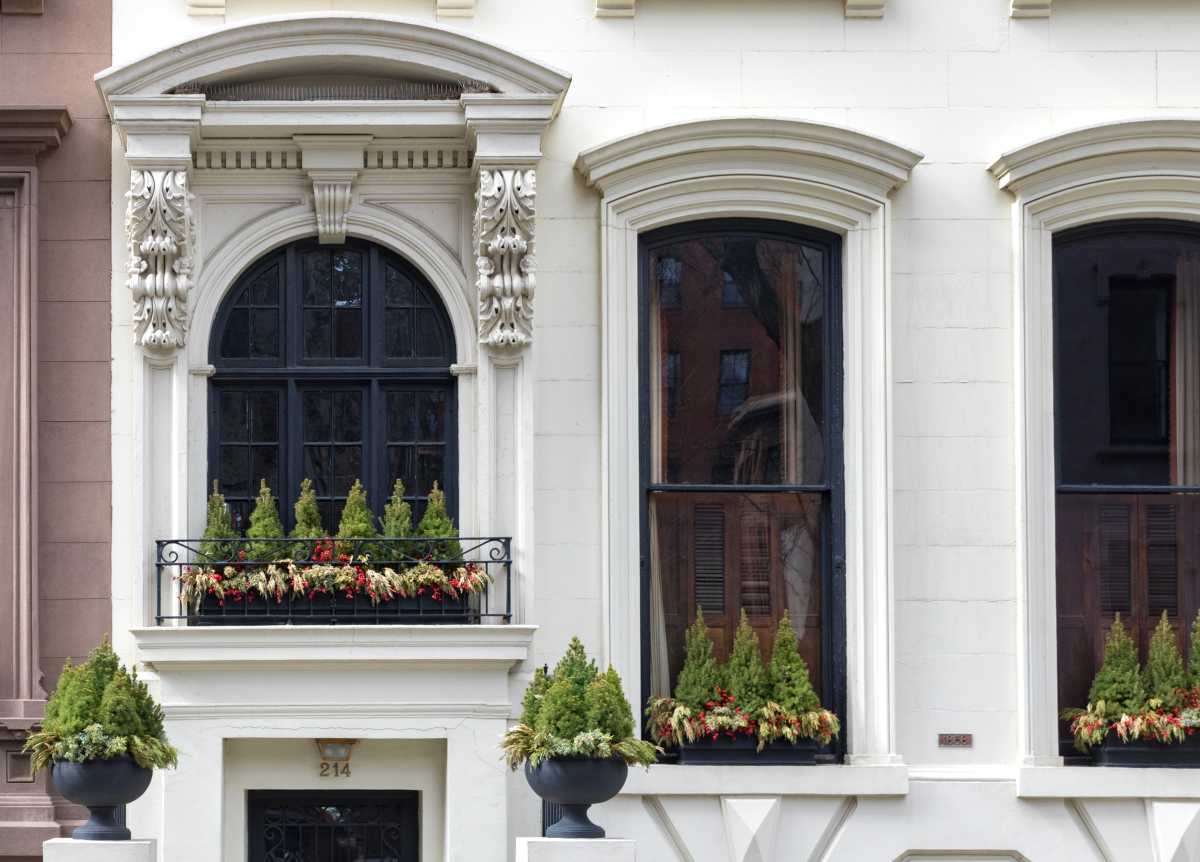 brownstone windows
