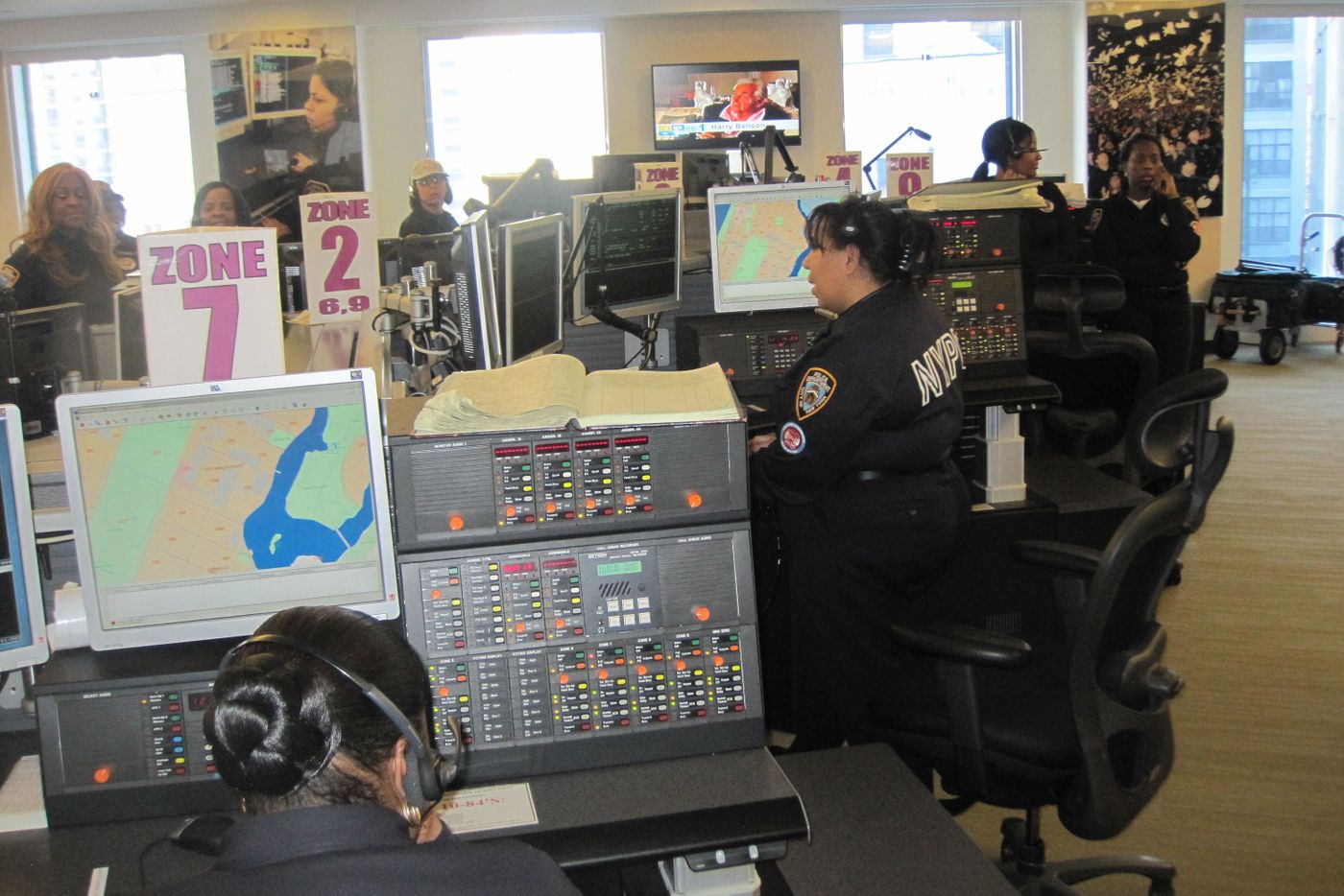 Text-to-911 caught in life-or-death battle between NYPD and tech agency 3
