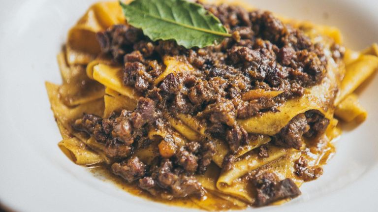 7 tasty Feast of San Gennaro alternatives, from restaurants to pastry shops 3 Fiaschetteria Pistoia serves both slow-cooked beef and duck ragu.