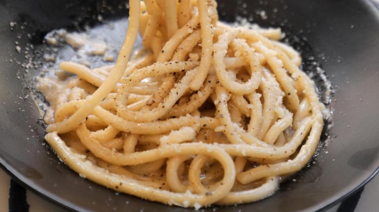 7 tasty Feast of San Gennaro alternatives, from restaurants to pastry shops 7 Cacio e pepe at 10 Corso Como , which opened in the South Street Seaport District last year.