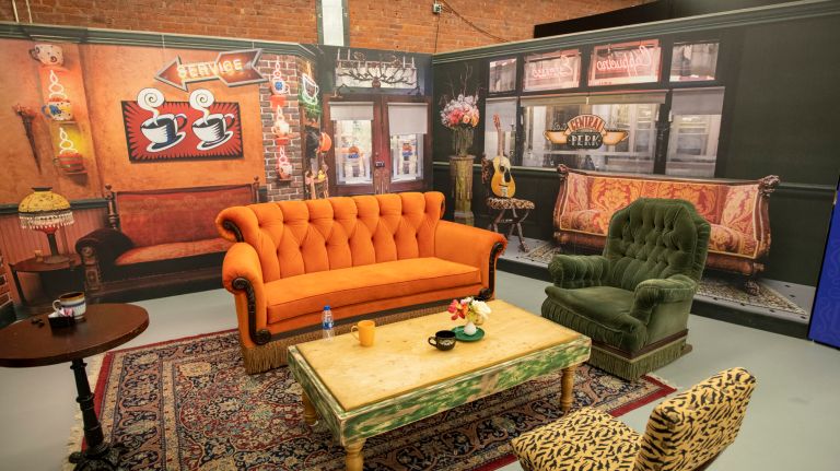 Here's A Look Inside The Amazing New York Central Perk Pop-Up Shop