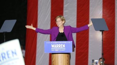 Elizabeth Warren speaks at NYC campaign rally
