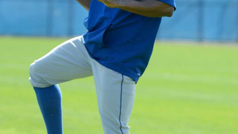 NY Mets outfielder Curtis Granderson warming up during a spring training workout Tuesday Feb 24, 2015.