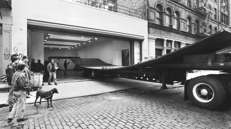 Perhaps the most infamous public art project of all time, Tilted Arc was unveiled at 26 Federal Plaza in 1981--and was almost instantly reviled. Downtown Manhattan commuters felt the huge giant sculpture blocked the paths and disrupted their commutes. The architect of Tilted Arc, Richard Serra, wanted a 