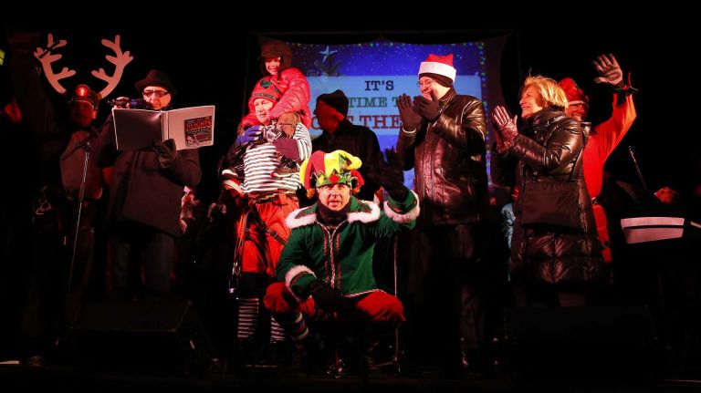 Brian Cashman rappels down building 14 New York Yankees general manager Brian Cashman waves to the crowd before the lighting of the Holiday Tree in Latham Park on Dec. 7, 2014 in Stamford, Conn.