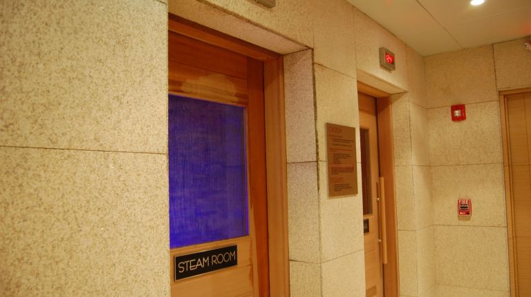 Premier 57 by Spa Castle features tubs, pools, saunas and a swim-up bar 28 A steam room and sauna are also located inside both the men's and women's dressing rooms.