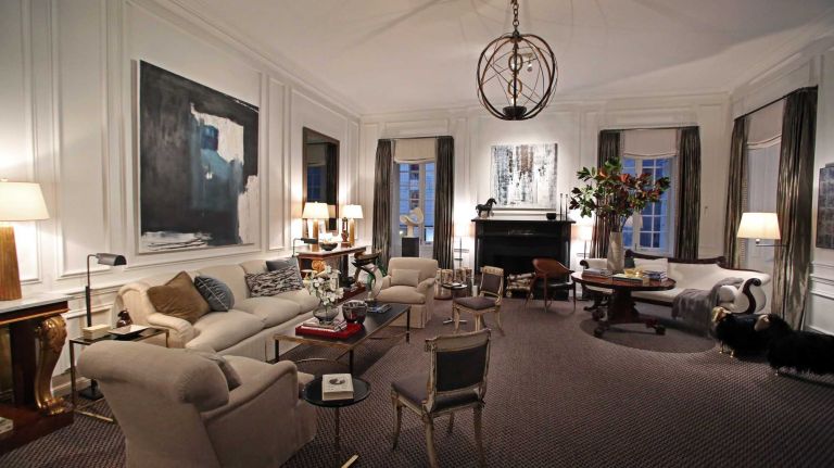 NY Holiday House Show 18 Manhattan decorator Matthew Patrick Smyth's room.