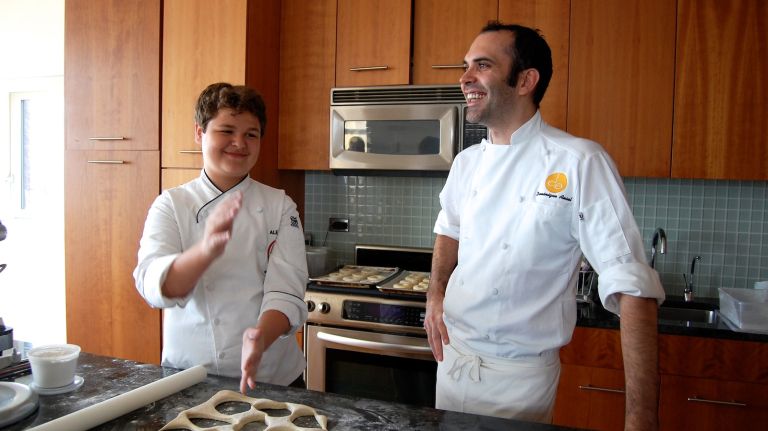 Dominque Ansel teaches MasterChef Junior winner Alexander Weiss to make Cronuts at home. The DIY Cronut recipe is featured in Ansel's just-released cookbook 