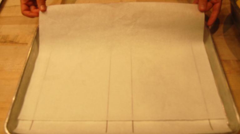 Éclair recipe from Bouchon Bakery 25 Begin by making a template. The guidelines for the eclairs should be visible through the lighter portion of a Silpat (non-stick silicone baking sheet). Using a fine-tip marker, draw six 6-inch lines 2 inches apart on a large piece of parchment paper. Place the parchment on a sheet pan and position the Silpat over it.