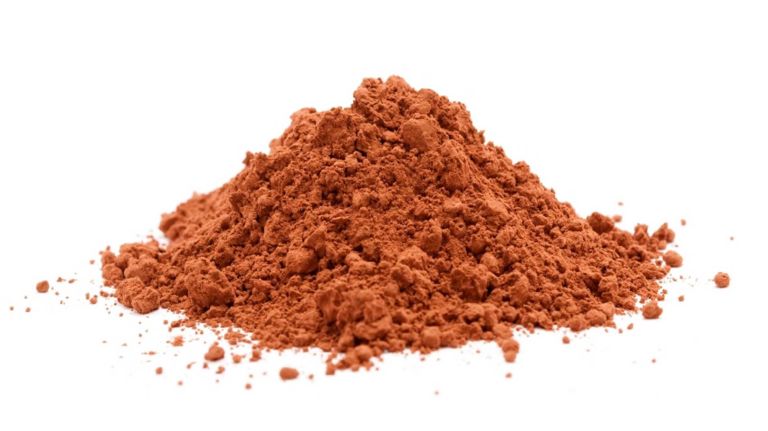 Not only can cocoa powder be a deliciously sweet addition to a meal or snack, its packed with quercetin, an anti-inflammatory compound that studies have found can block the effect of histamines. 