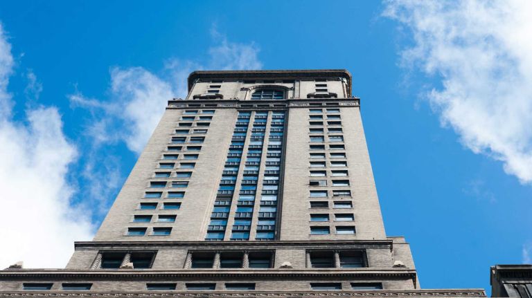 The Mercantile Building is an old Art Deco skyscraper in the Murray Hill neighborhood of Manhattan. 