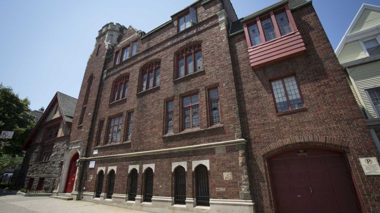 The Bedford Park Presbyterian Church.