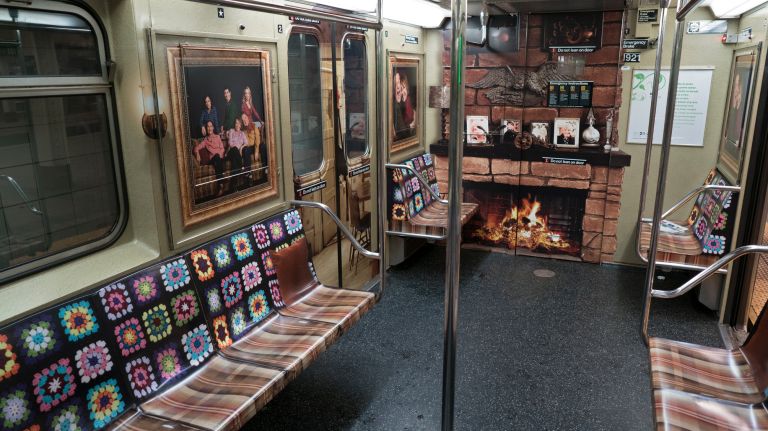 The interior reflects Roseanne's living room. 