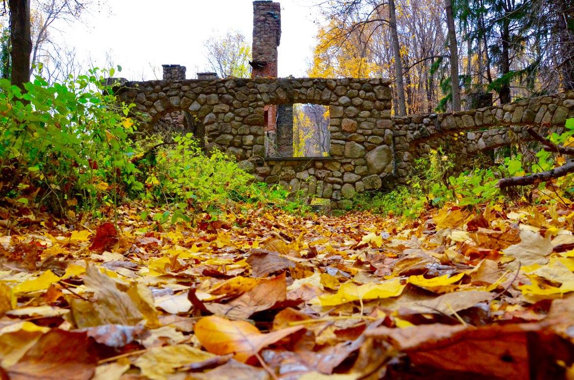 Where to see fall foliage upstate this weekend without renting a car 2 Cornish Estate, which was burned down in a fire in 1958
